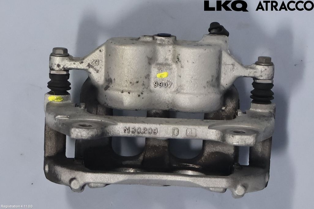 Toyota C-HR 24- Bromsok Fram Höger