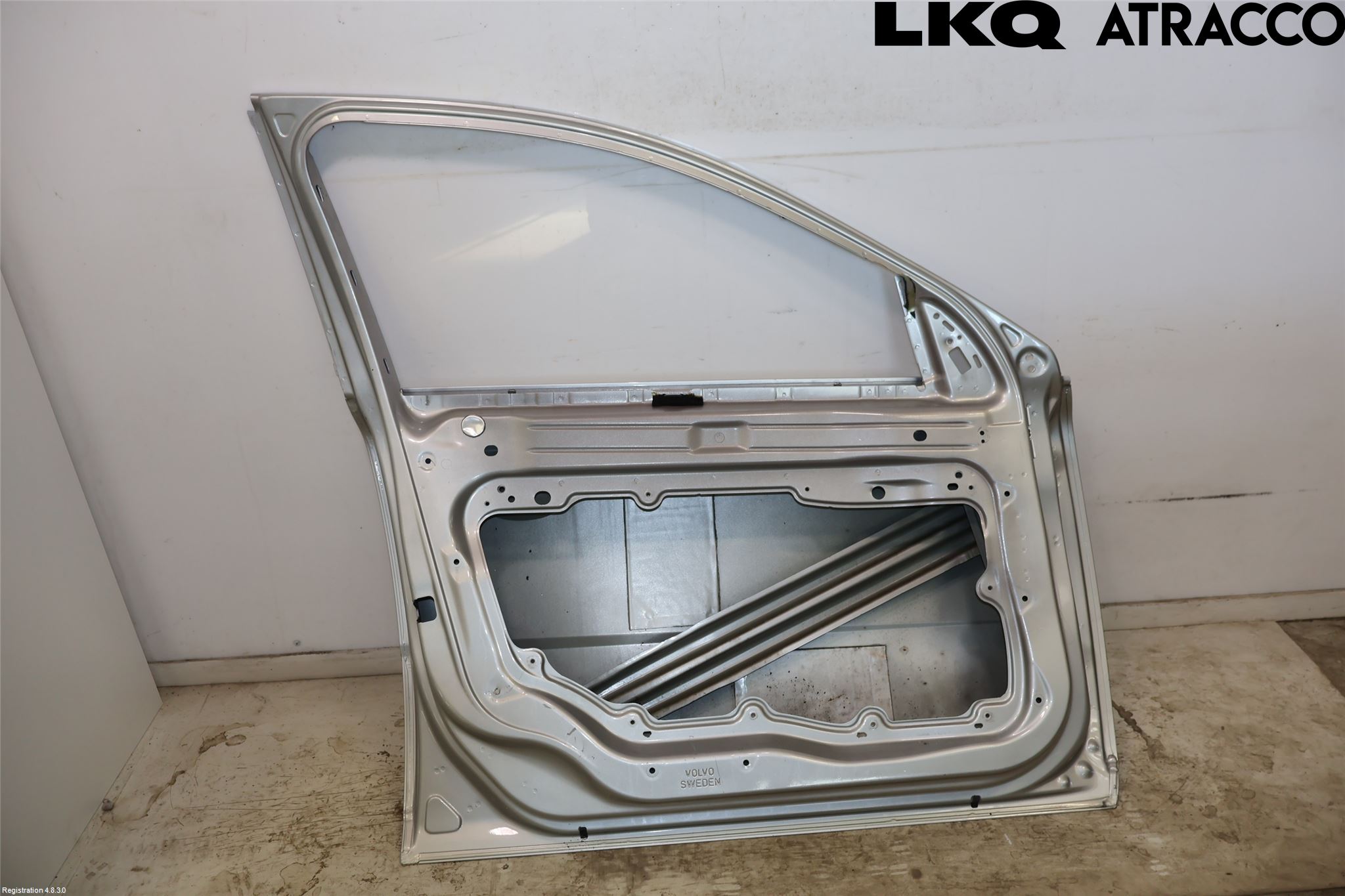 Volvo V70 08-13 Dörr Fram Vänster