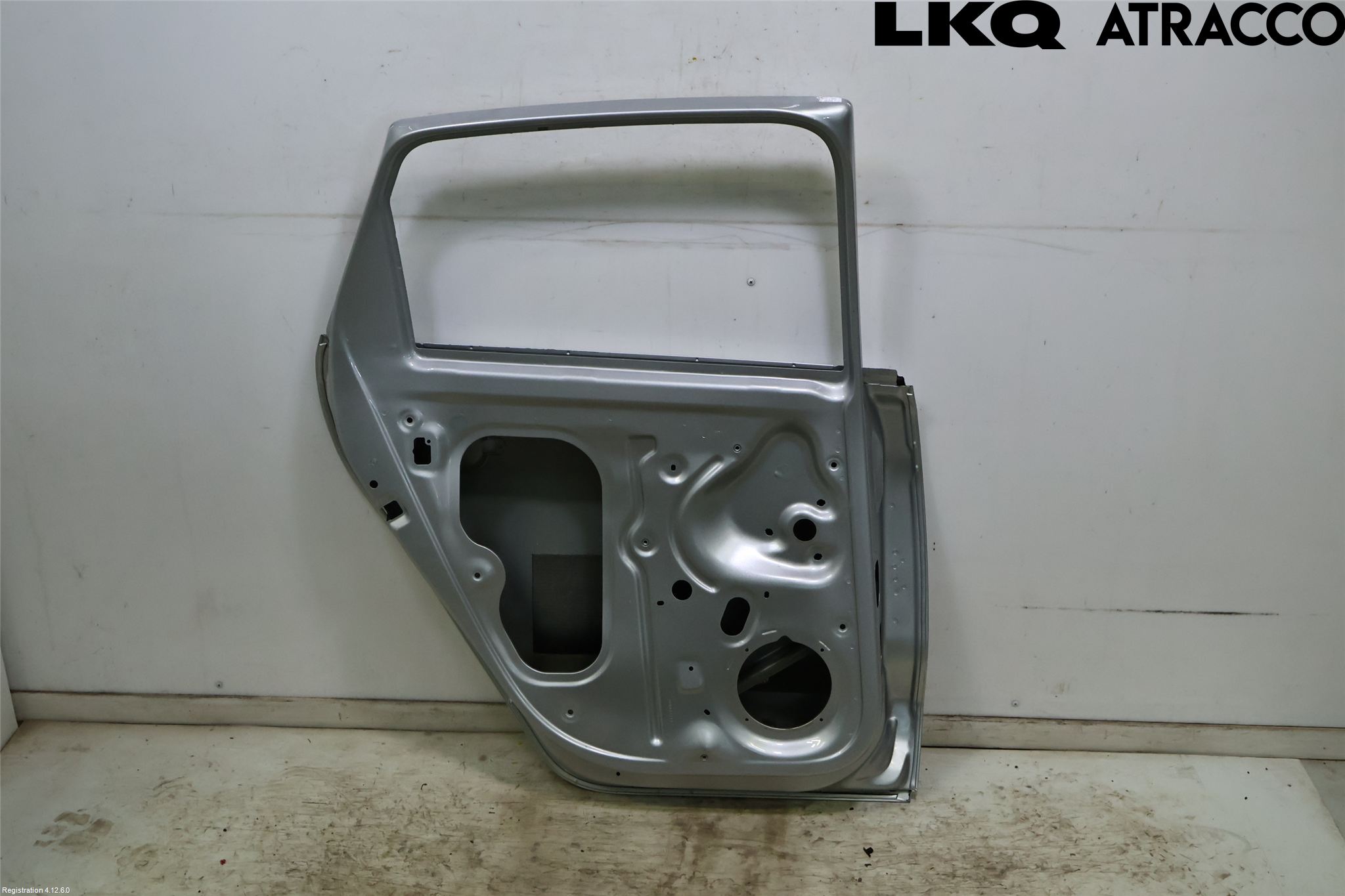 Volkswagen VW POLO 10-17 Dörr Bak Vänster