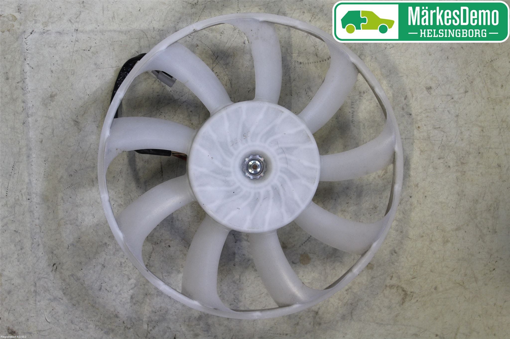 Toyota RAV4 13-18 Kylfläkt El