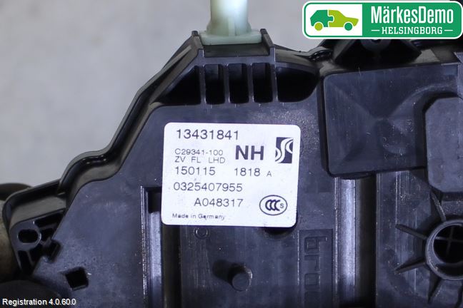 Opel CORSA E 15-19 Centrallåsmotor Vänster