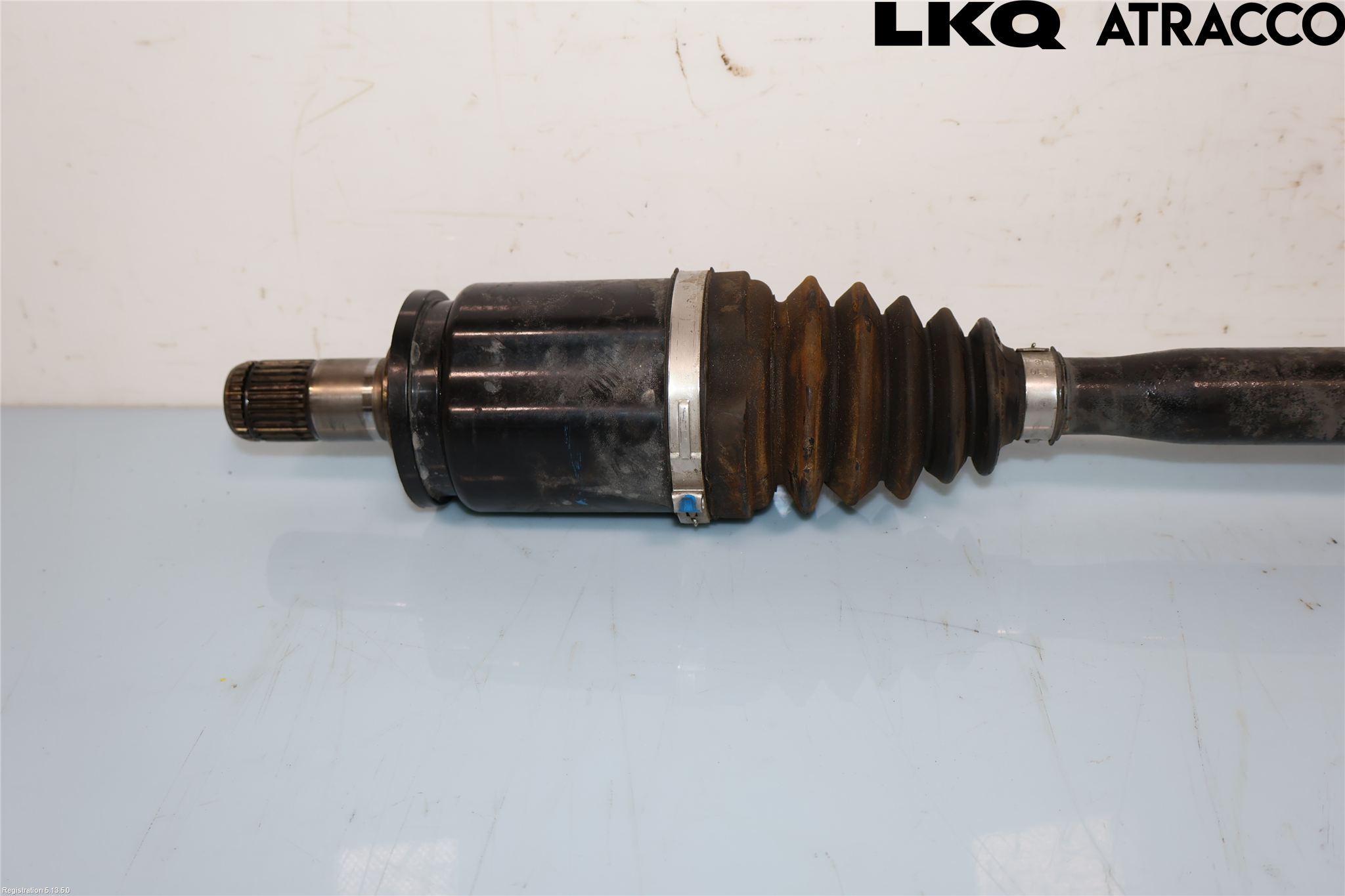 BMW X7 G07 19- Drivaxel Fram Vänster