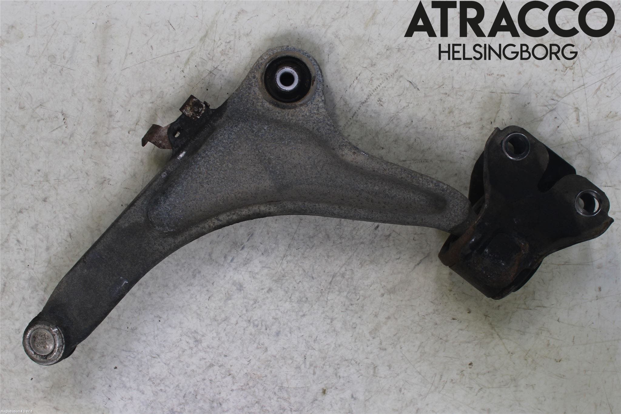 Volvo V70 14-16 Bärarm Fram Undre Hö