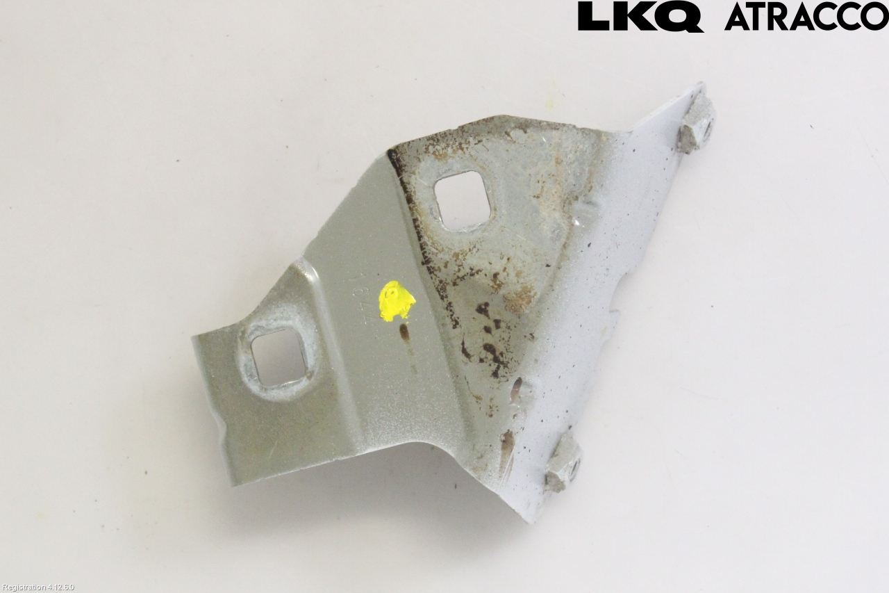 Renault TRAFIC/E-TECH 15- Skärmfäste Fram Vä