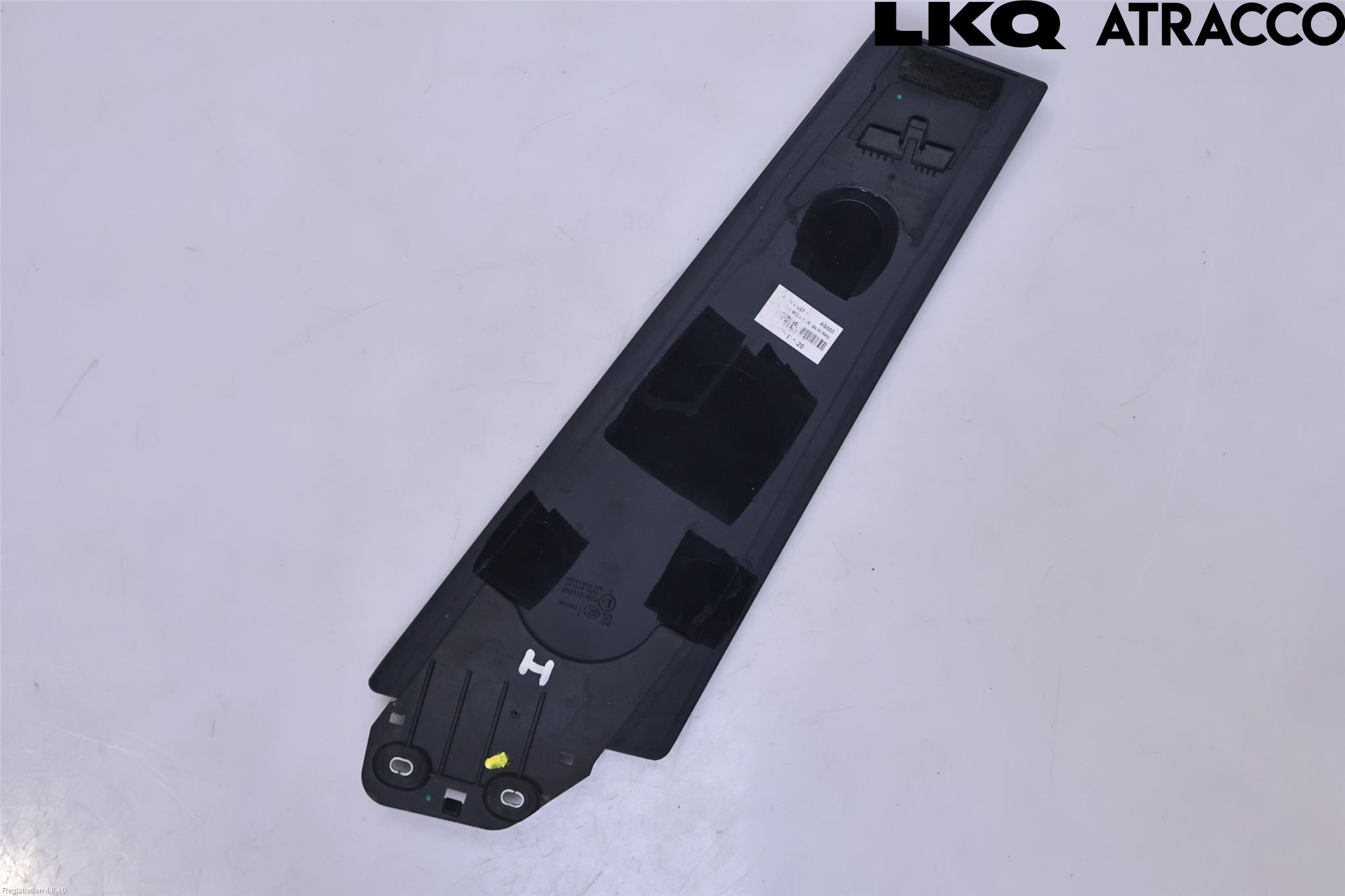 Porsche TAYCAN 20- Dörr Dekorlist Fram Hö