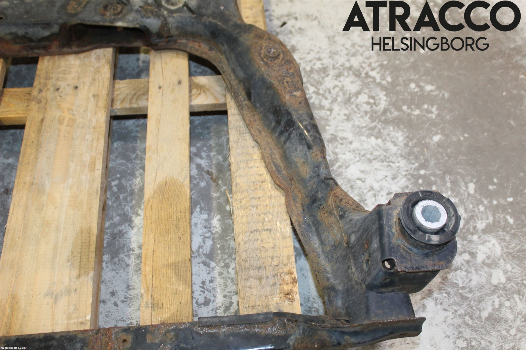 Volvo V70 08-13 Framvagnsbalk