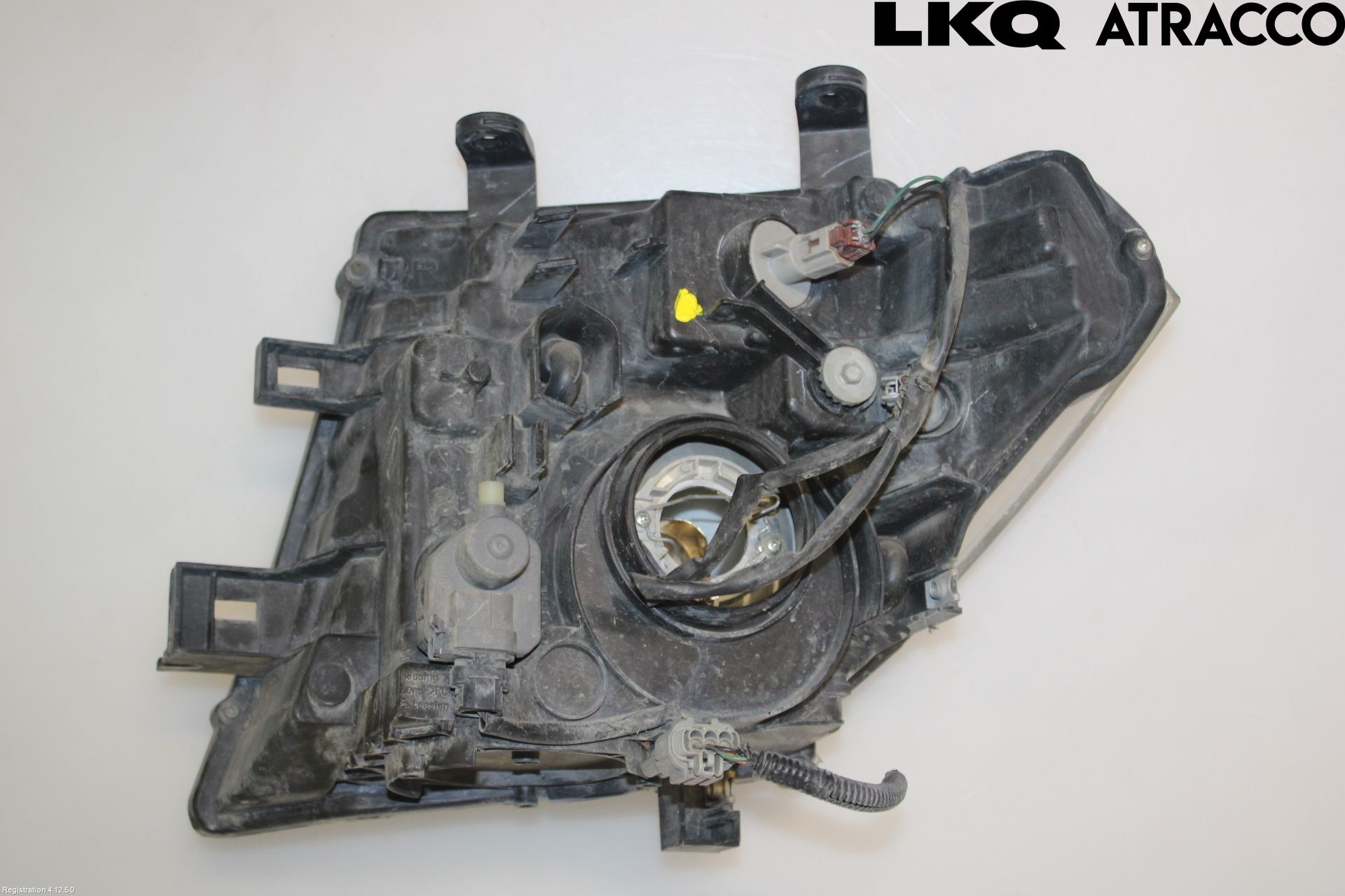 Nissan NAVARA 05-16 Strålkastare Höger