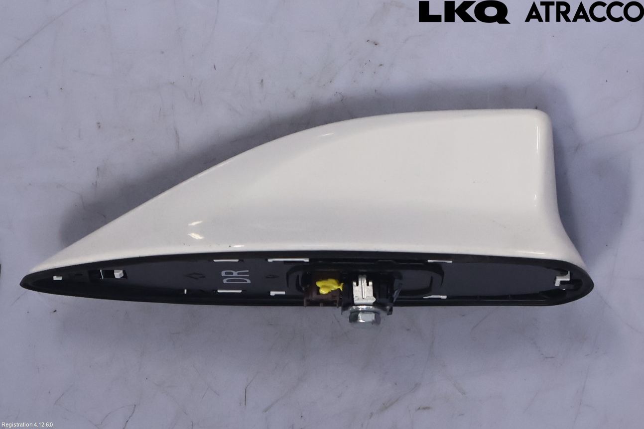 Toyota YARIS CROSS XP21 21- Antenn
