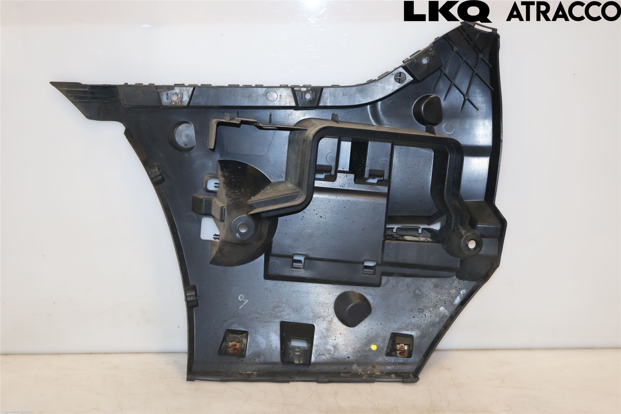 BMW 5 F10/F11/F18 09-17 Stötfångarfäste Bak Hö