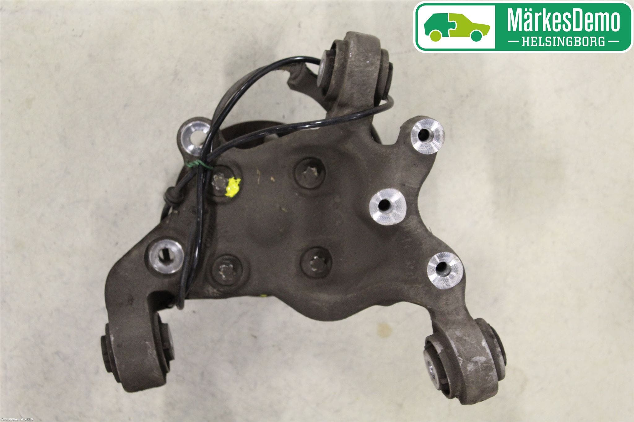 Mercedes-Benz MB A-KLASS (W176) 13-18 Hjullagerhus-Spindel Vä B