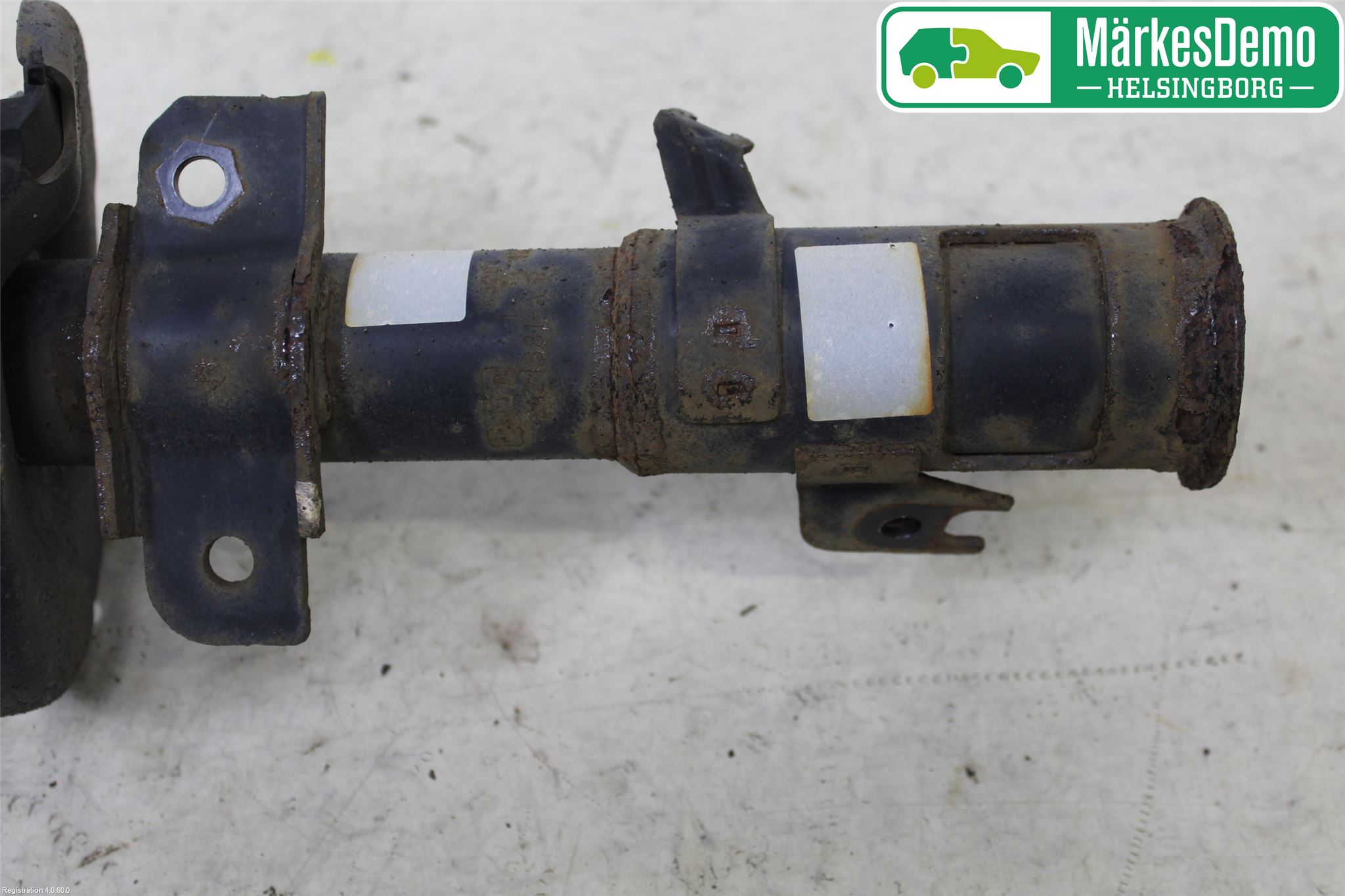 Mazda 2 (DE) 08-15 Fjäderben Fram Höger