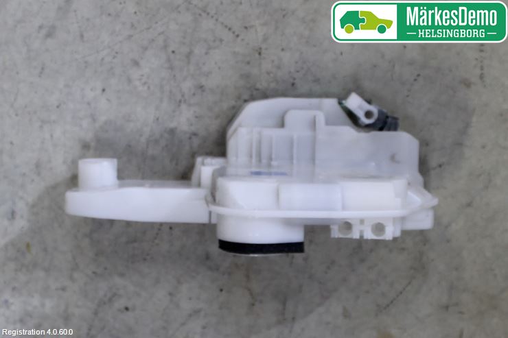 Mitsubishi ECLIPS CROSS Centrallåsmotor Vänster