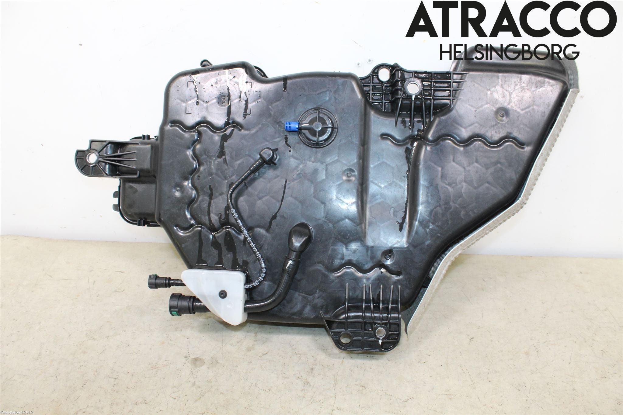 Audi Q3 8U 12-18 Adblue Tank