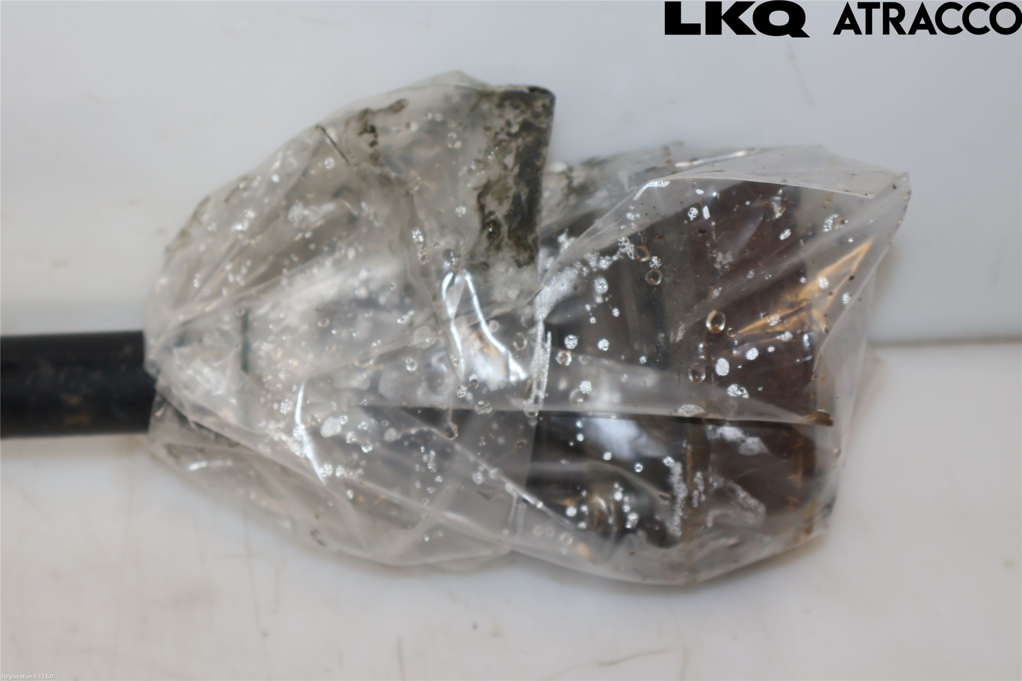 Volkswagen VW PASSAT 20-24 Drivaxel Bak Höger