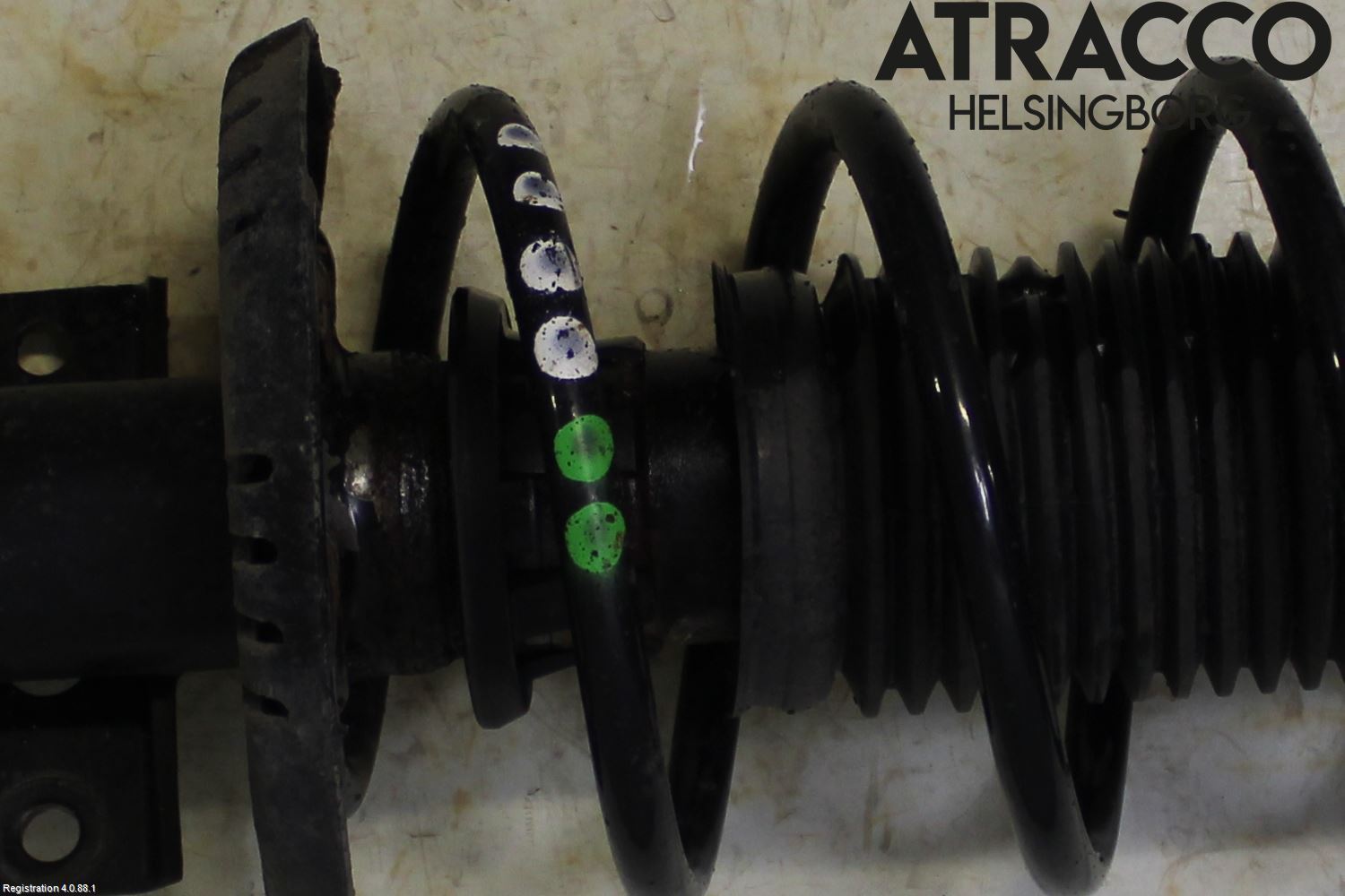 Skoda RAPID Fjäderben Fram Höger