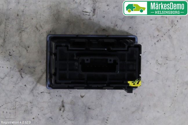 Toyota RAV4 13-18 Strömställare Övrigt