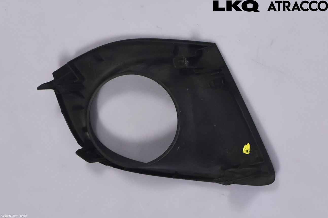 Toyota AURIS 10-12 Dimljussarg Fram