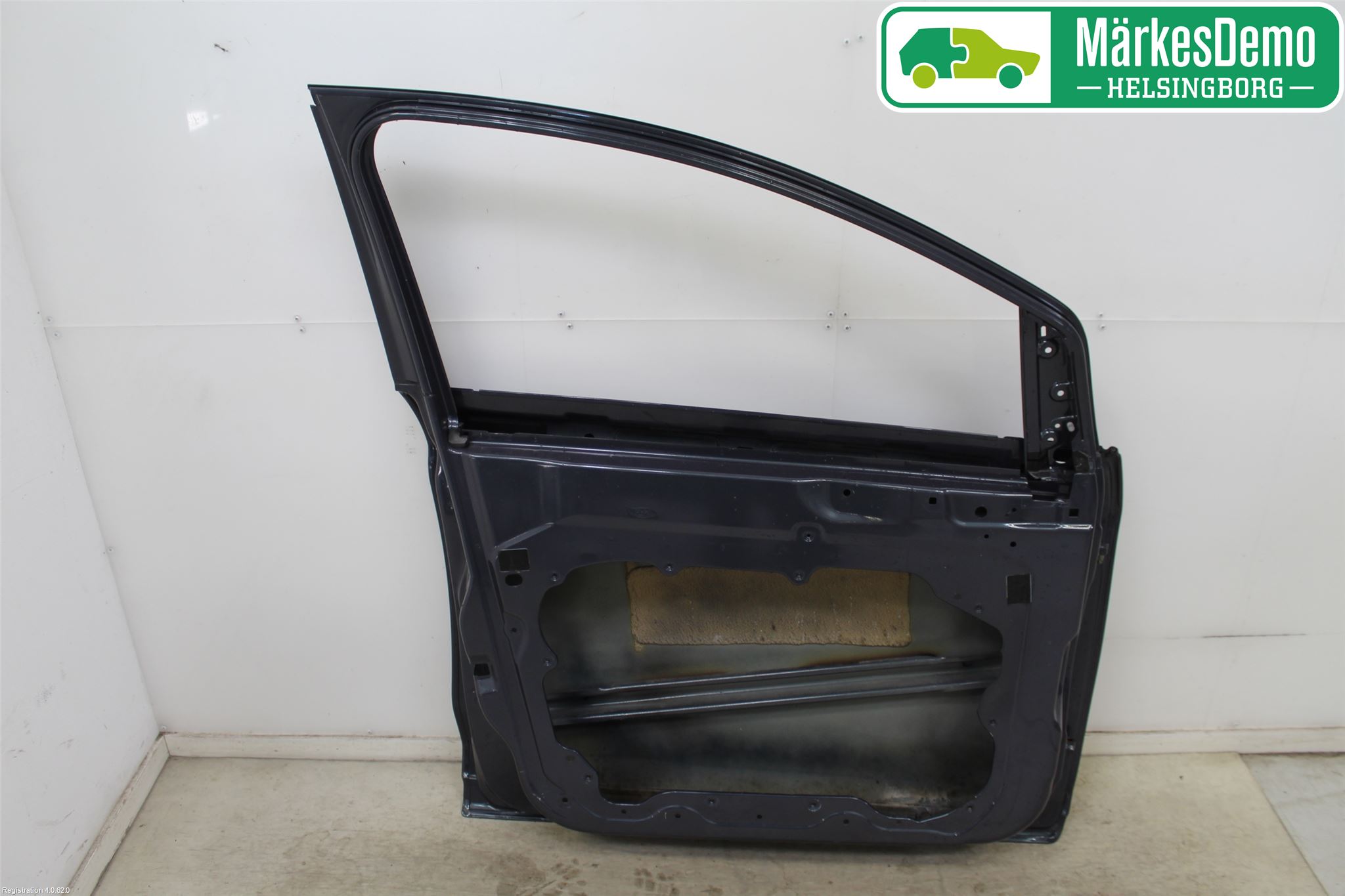 Ford KUGA 08-12 Dörr Fram Vänster