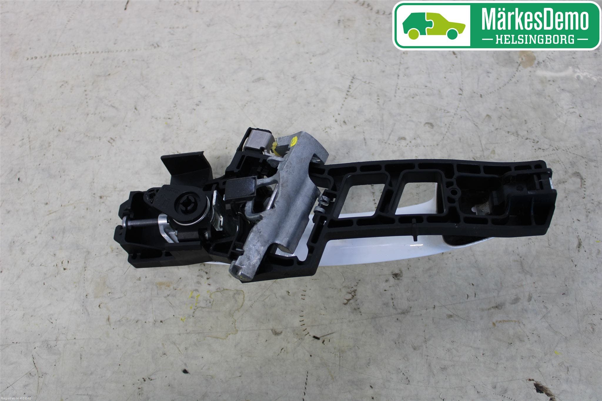 Ford FIESTA 13-17 Dörrhandtag Yttre Vä