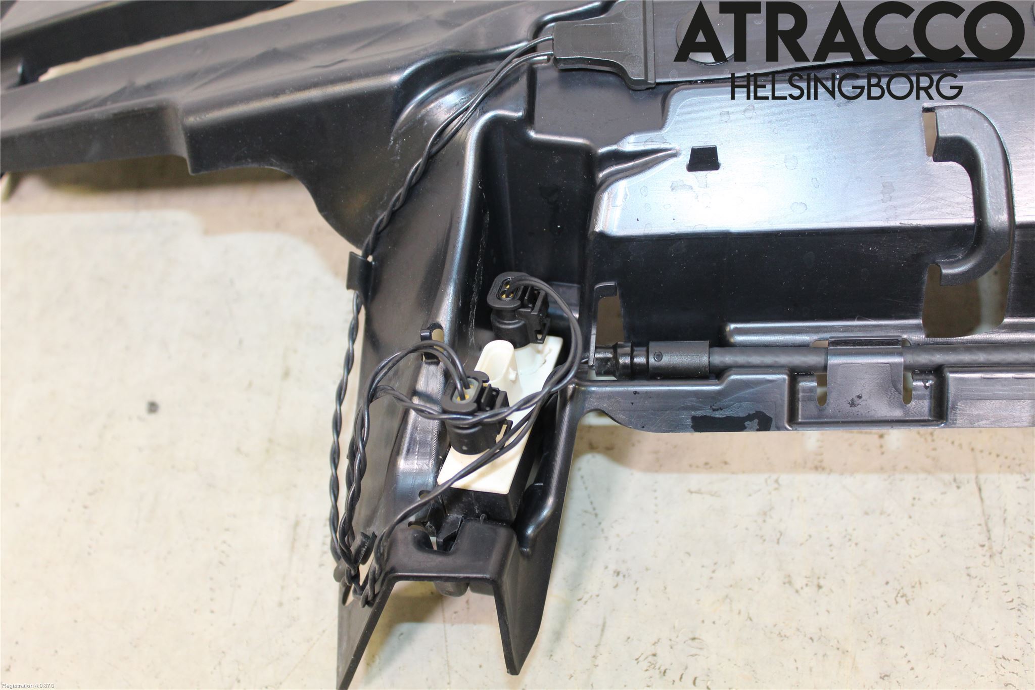 BMW 5 F10/F11/F18 09-17 Bakluckeöppnare Automatisk