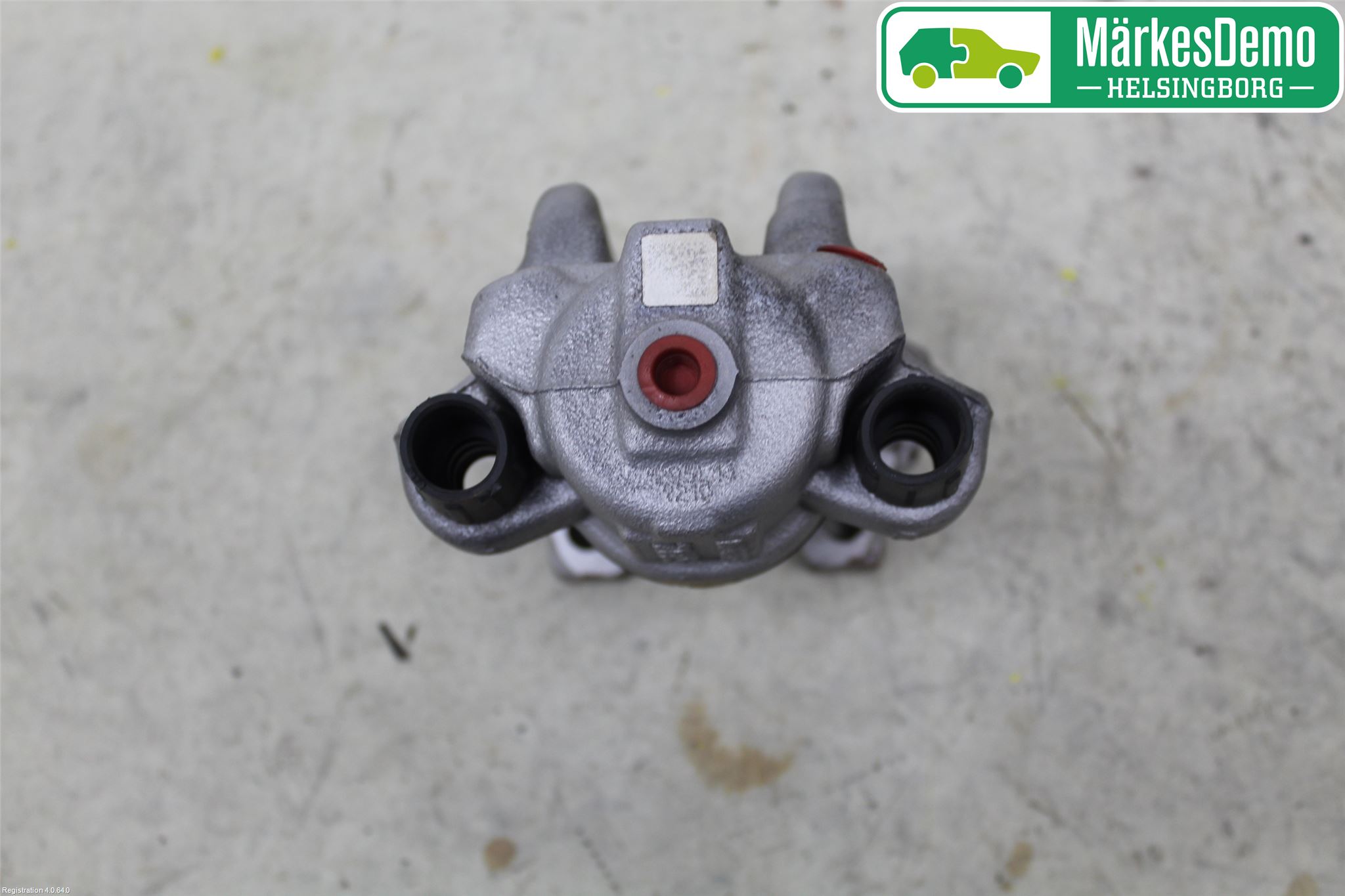 BMW 3 F30/F31/F80 12-19 Bromsok Bak Höger