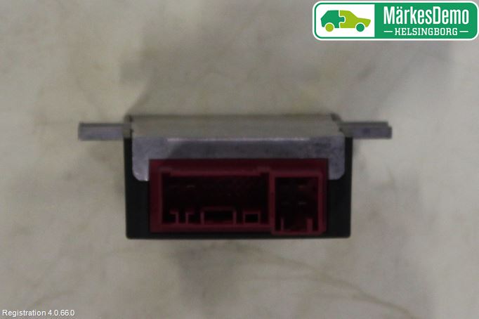 BMW 3 F30/F31/F80 12-19 Styrenhet Bränslepump