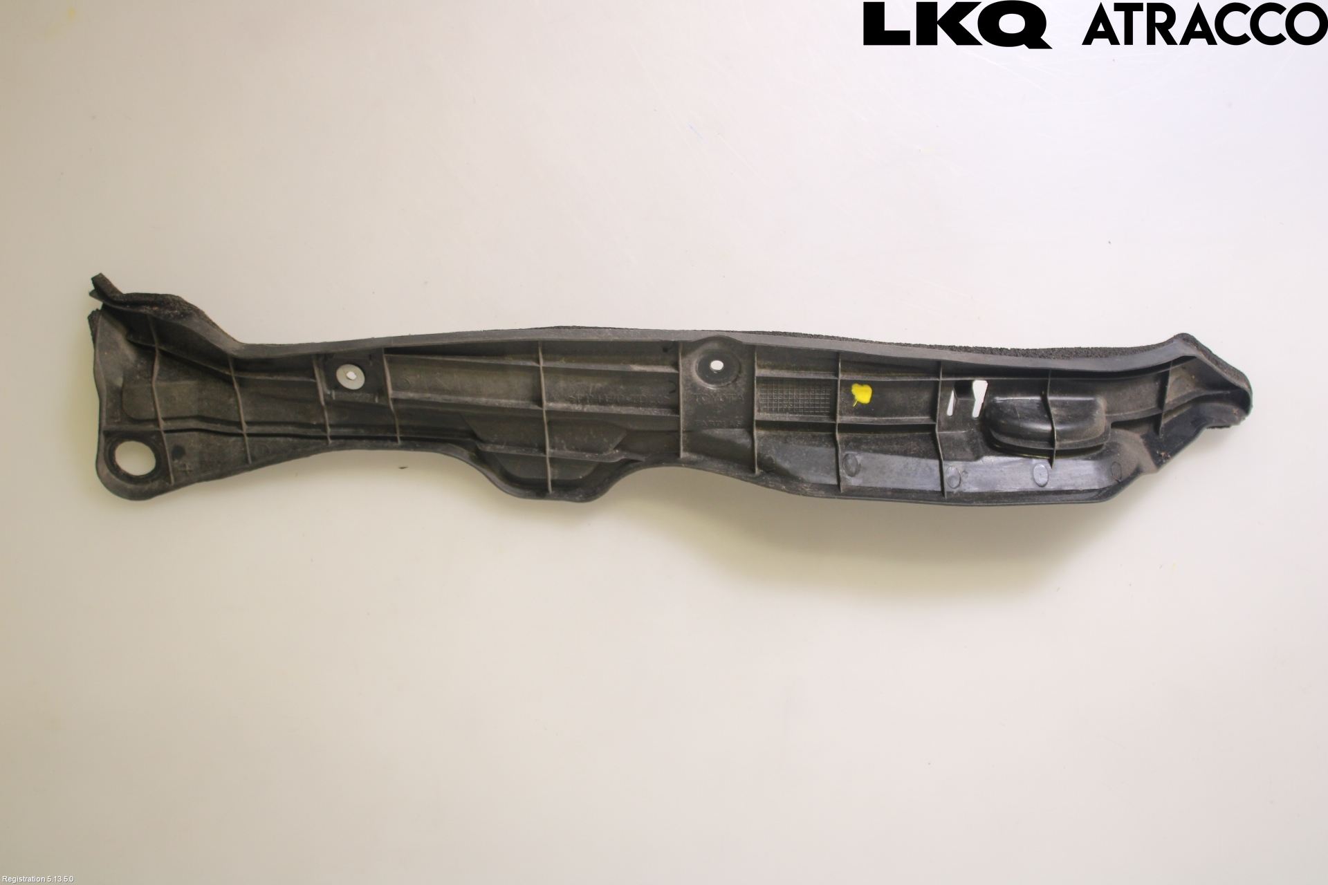 Toyota AURIS 13-19 Skärm Hörn Utfyllnad Fram