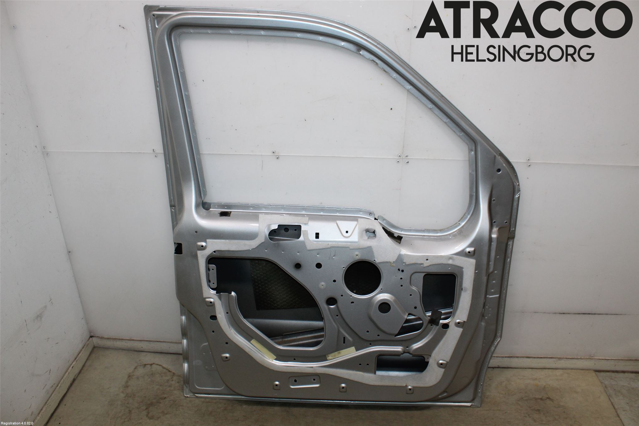 Ford TRANSIT CONNECT 09-13 Dörr Fram Vänster