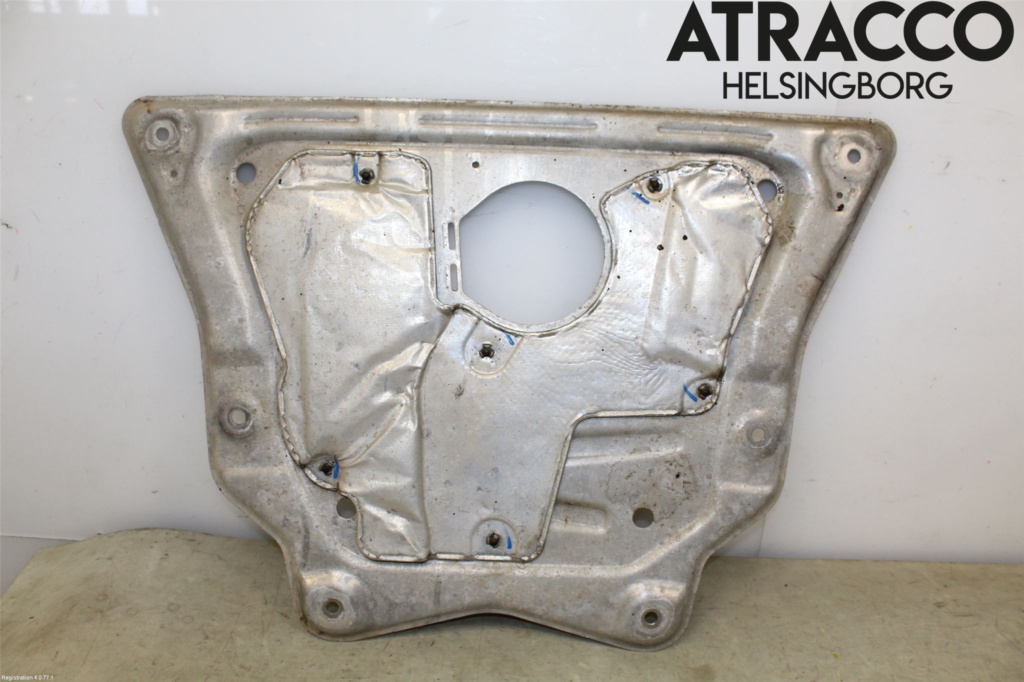 BMW X5 F15 13-18 Hasplåt Plåt-Plast