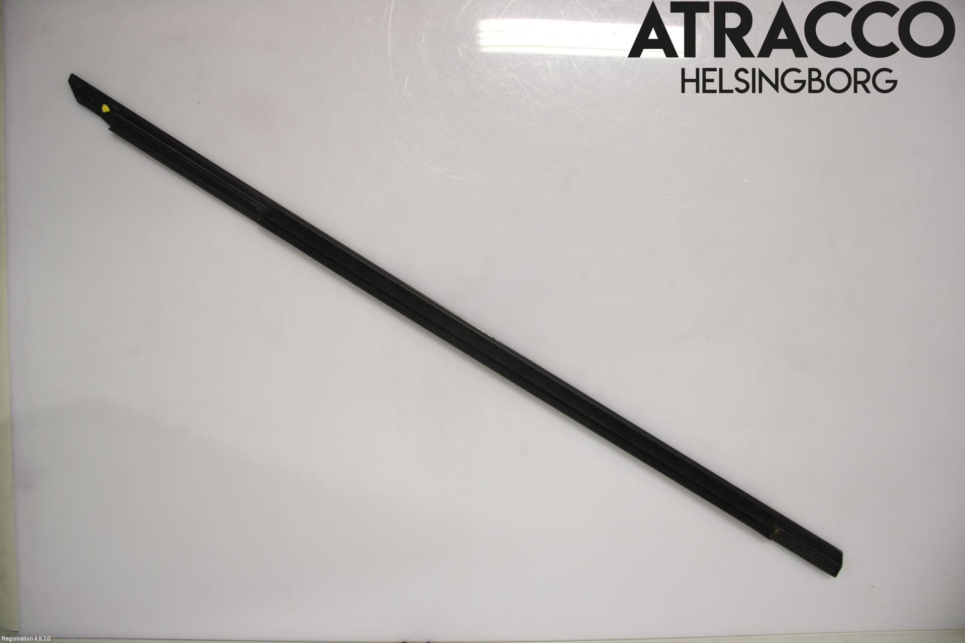 Mercedes-Benz MB C-KLASS (W205) 14-21 Dörr Dekorlist Fram Vä