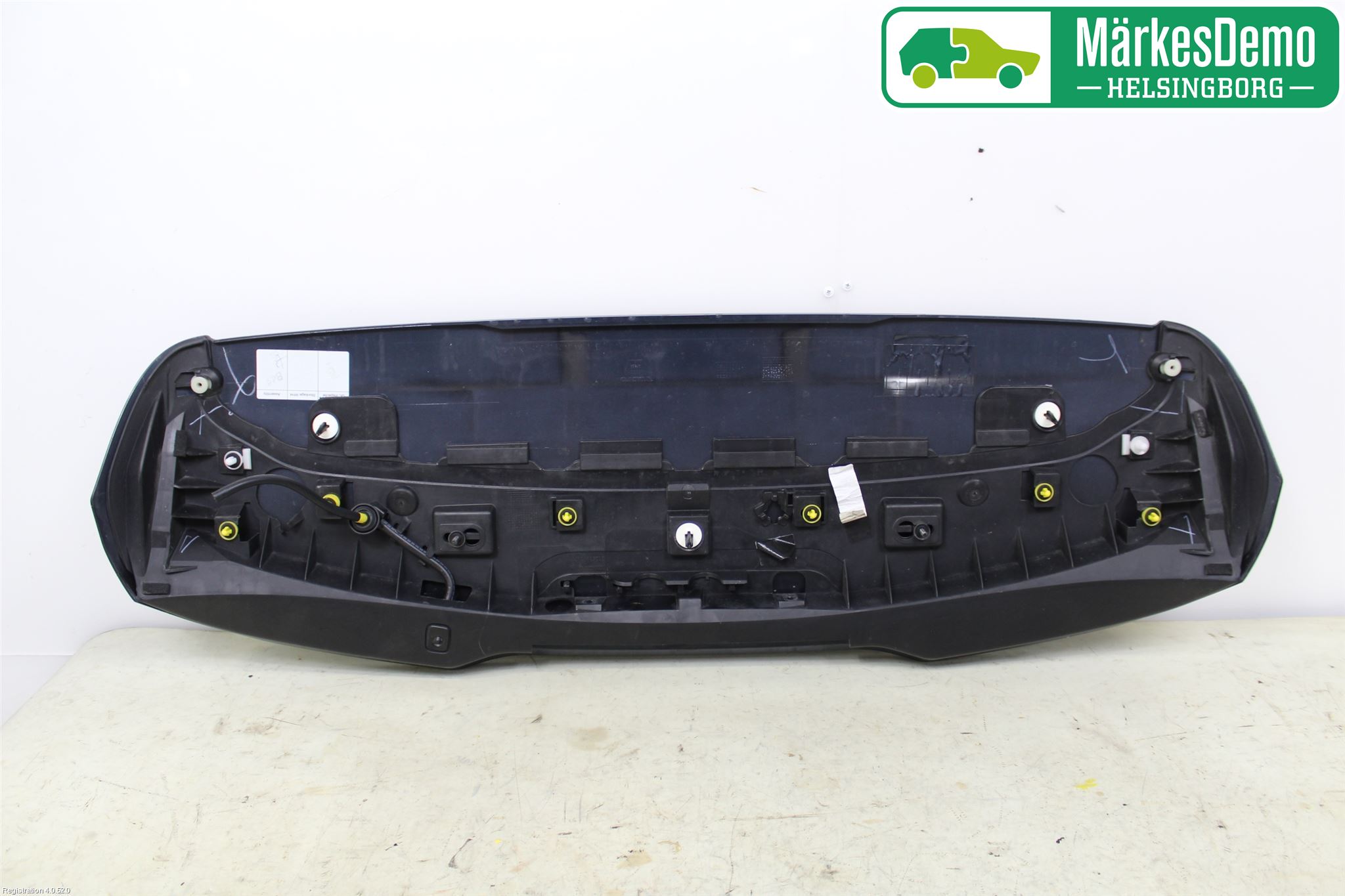 Volvo V40 CROSS COUNTRY 13-19 Spoiler Baklucka