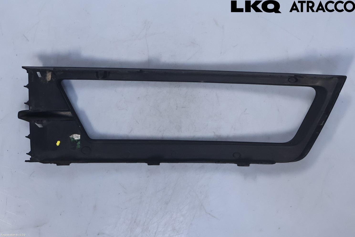 Skoda RAPID Dimljussarg Fram