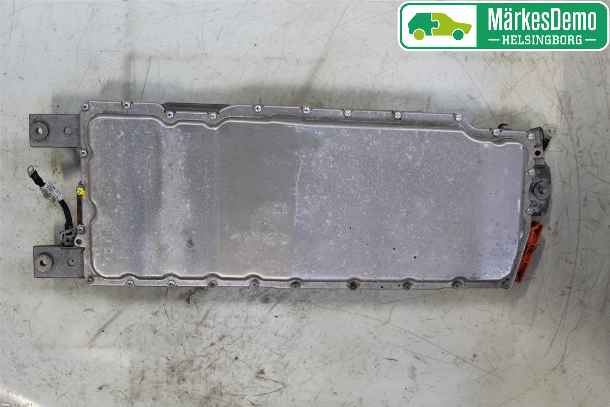 BMW 3 F30/F31/F80 12-19 Batteriladdare Högspänning