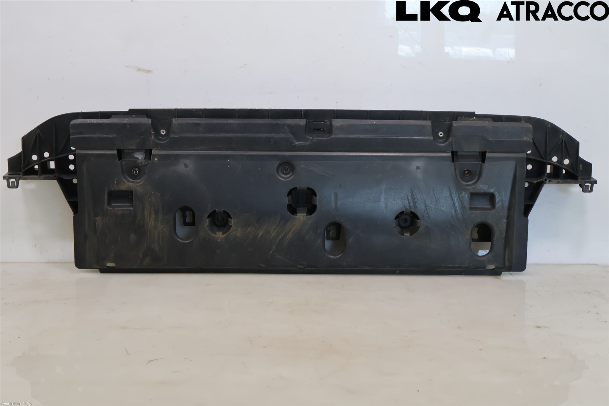 Peugeot 208 12-15 Hasplåt Plåt-Plast