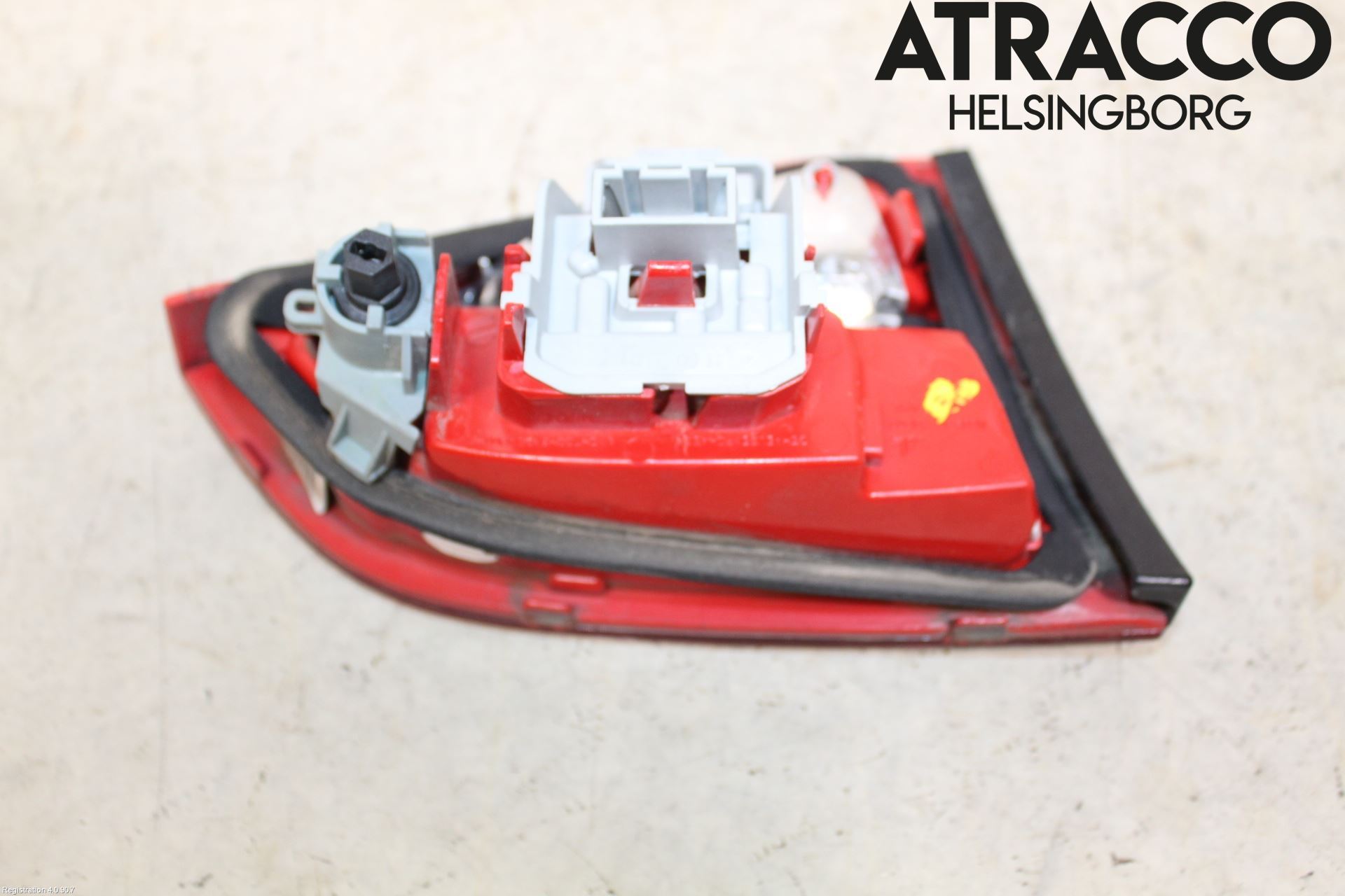 Audi A4 ALLROAD 09-16 Bakljus Lucka Hö