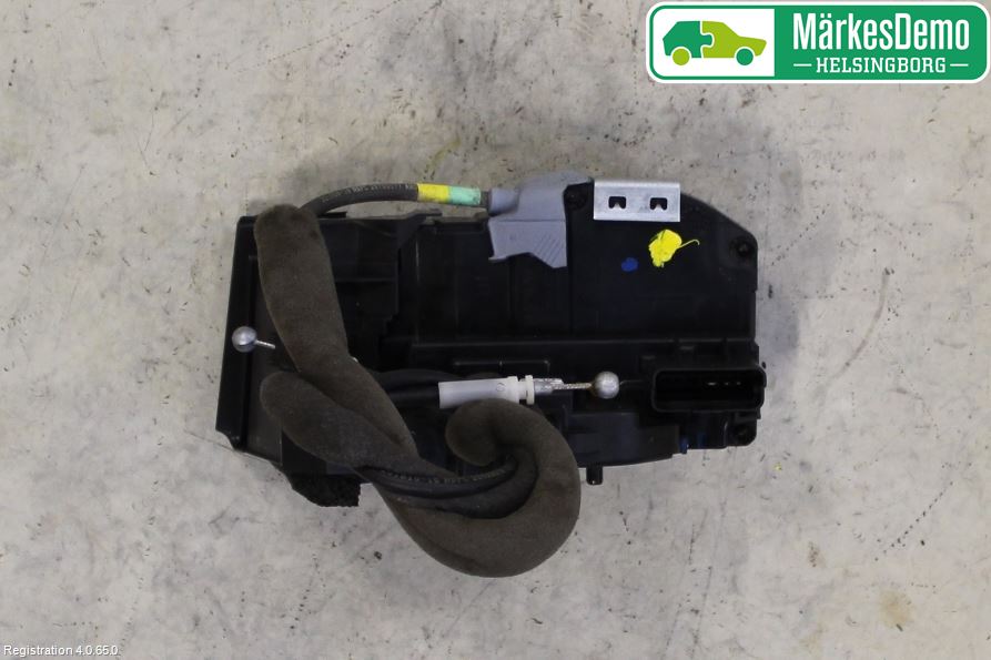 Nissan JUKE 14-19 Centrallåsmotor Vänster