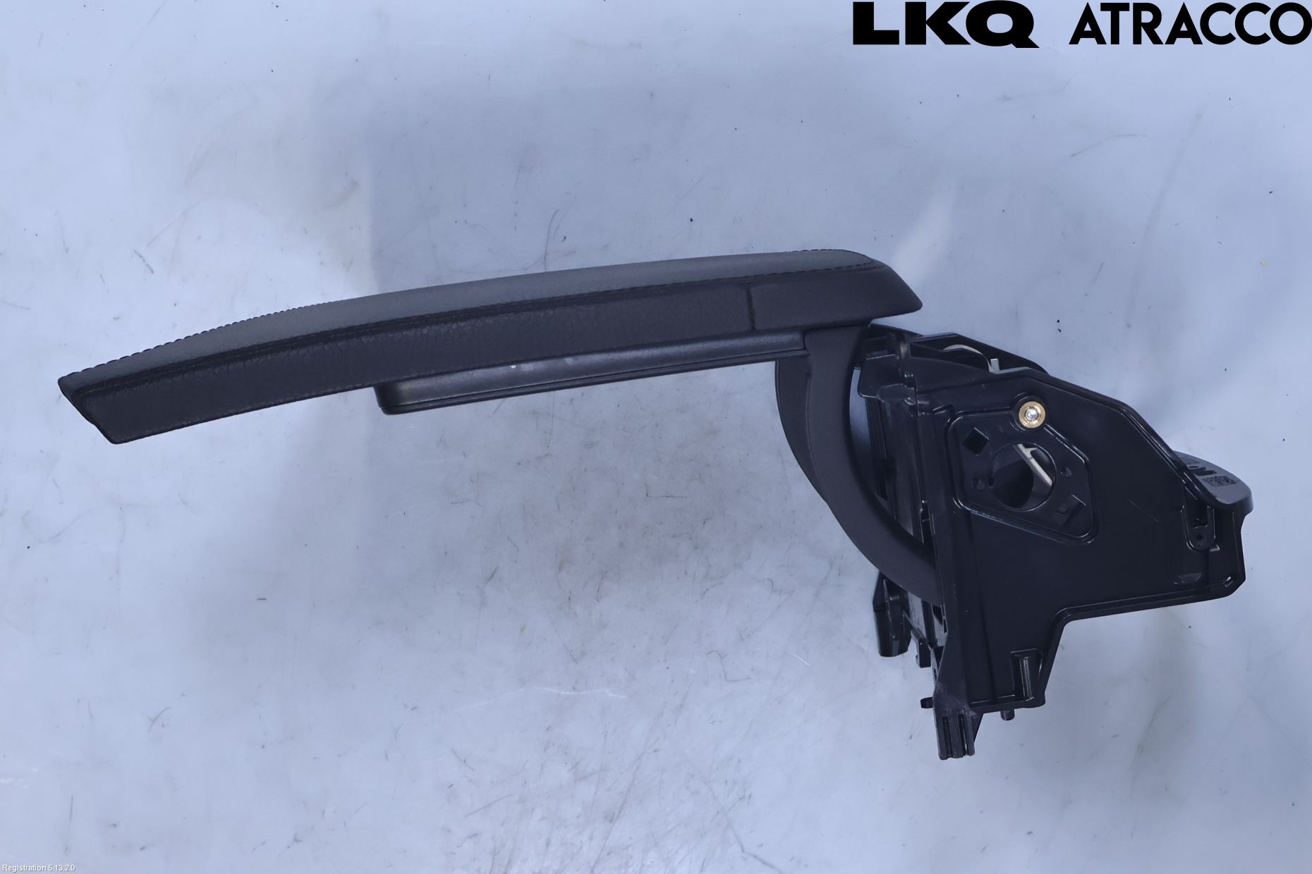 Volvo V90 17->> Inredning Armstöd