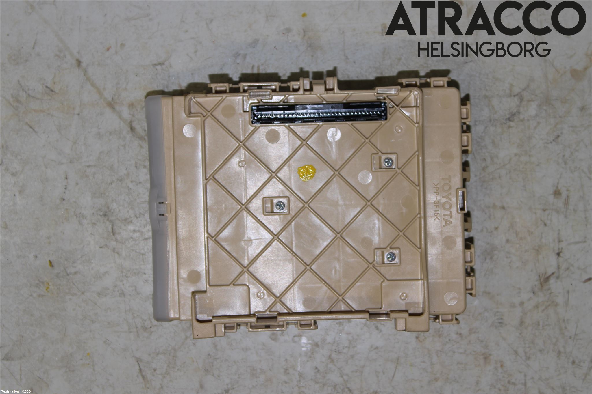 Toyota AURIS 13-19 Säkringsdosa-Elcentral