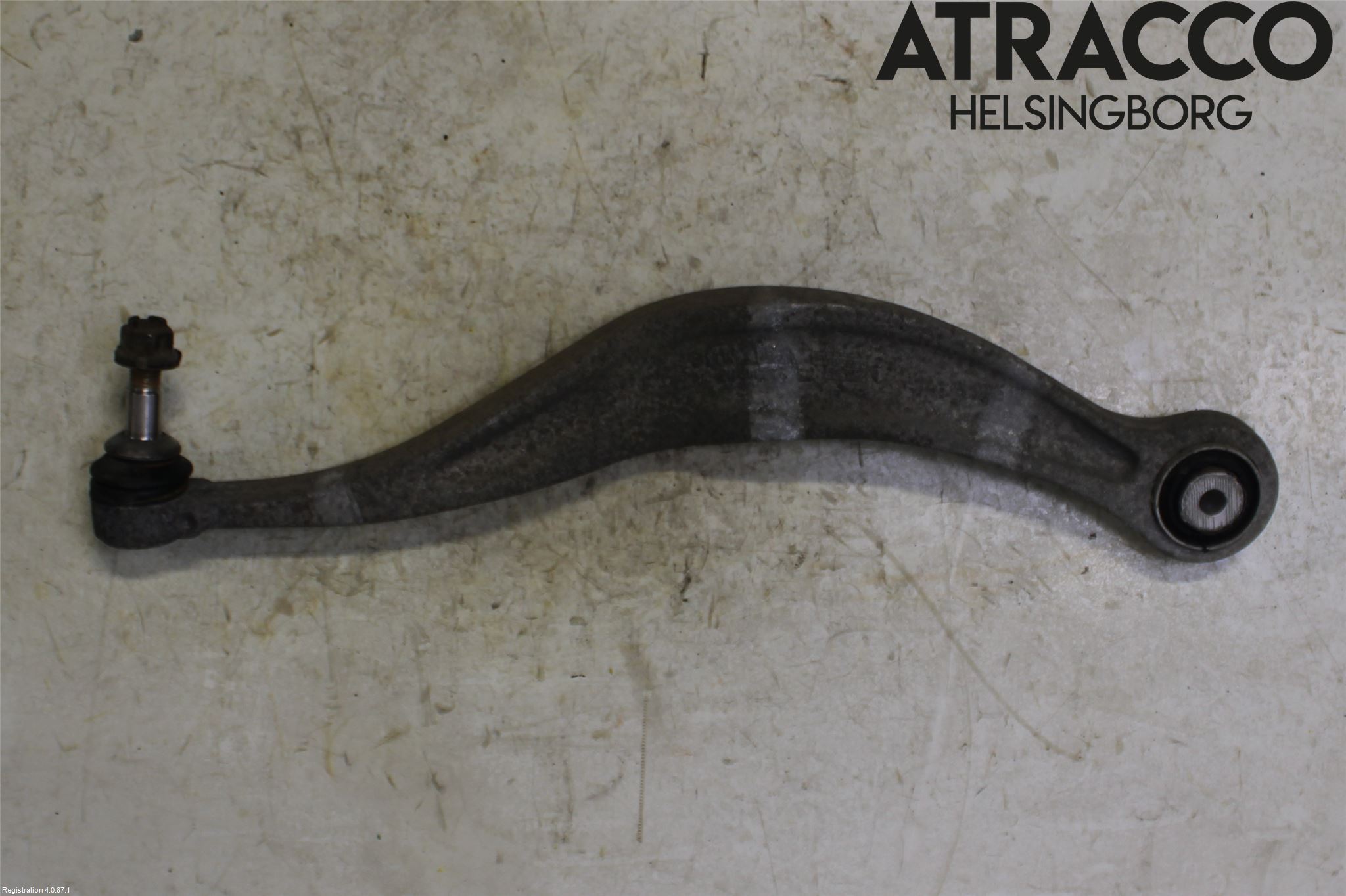 BMW 5 F10/F11/F18 09-17 Bärarm Fram Undre Vä