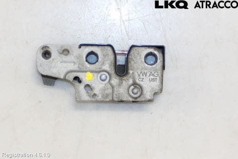 Volkswagen VW GOLF VI 09-13 Huvlås