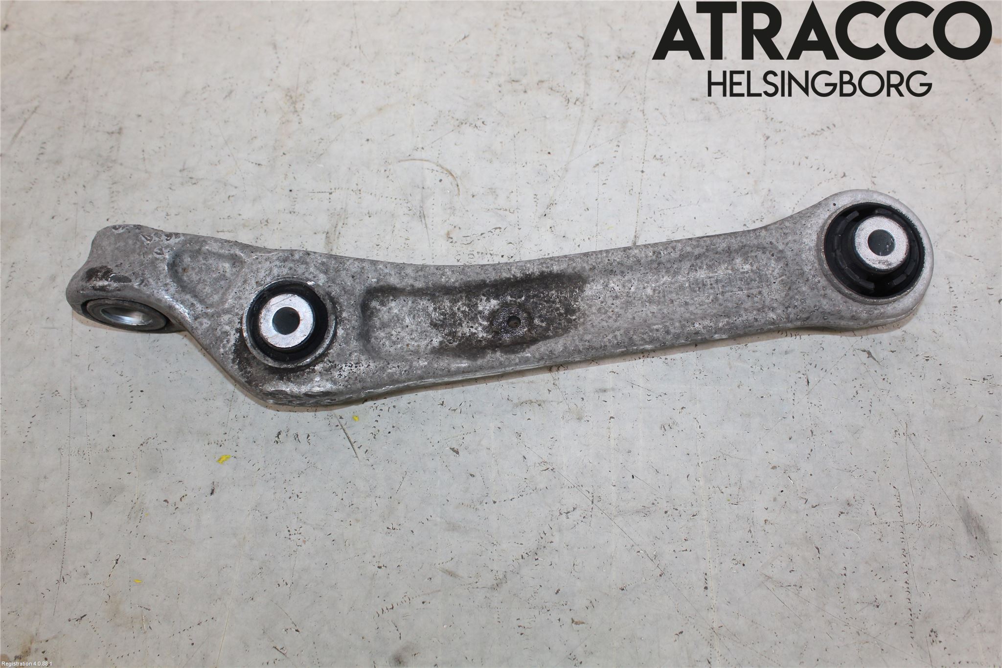 Audi A4/S4 B9 16-19 Bärarm Fram Undre Vä