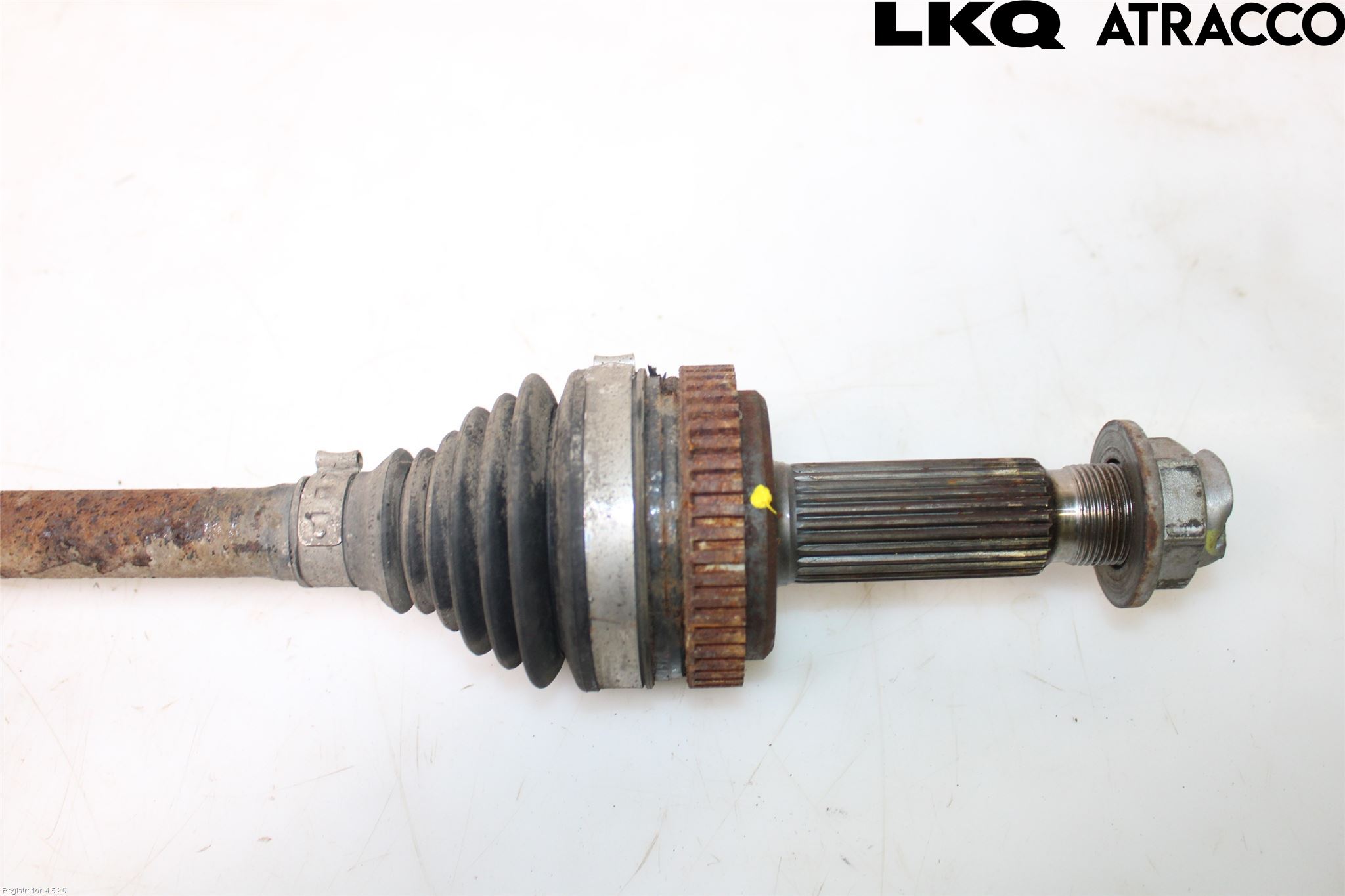 Kia SPORTAGE (QL) 16-21 Drivaxel Bak Höger
