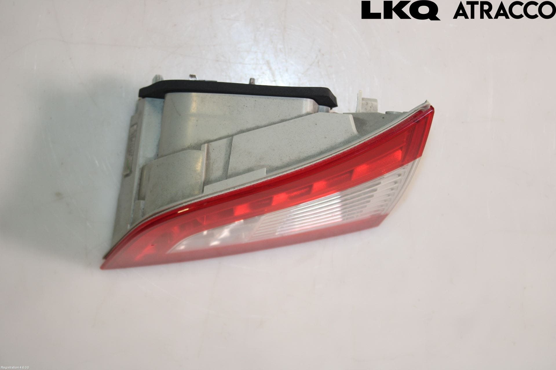 Peugeot 508 11-18 Bakljus Lucka Hö