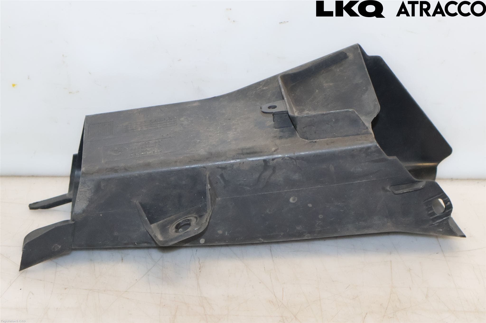BMW 5 F10/F11/F18 09-17 Deflektor Plåt-Plast Kylning