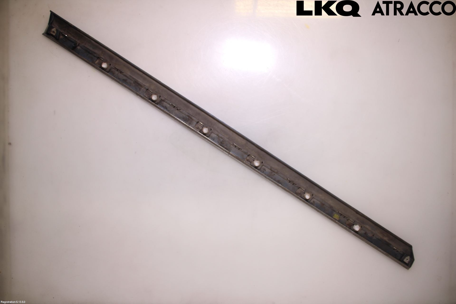 Volkswagen VW PASSAT 15-19 Dörr Dekorlist Fram Hö
