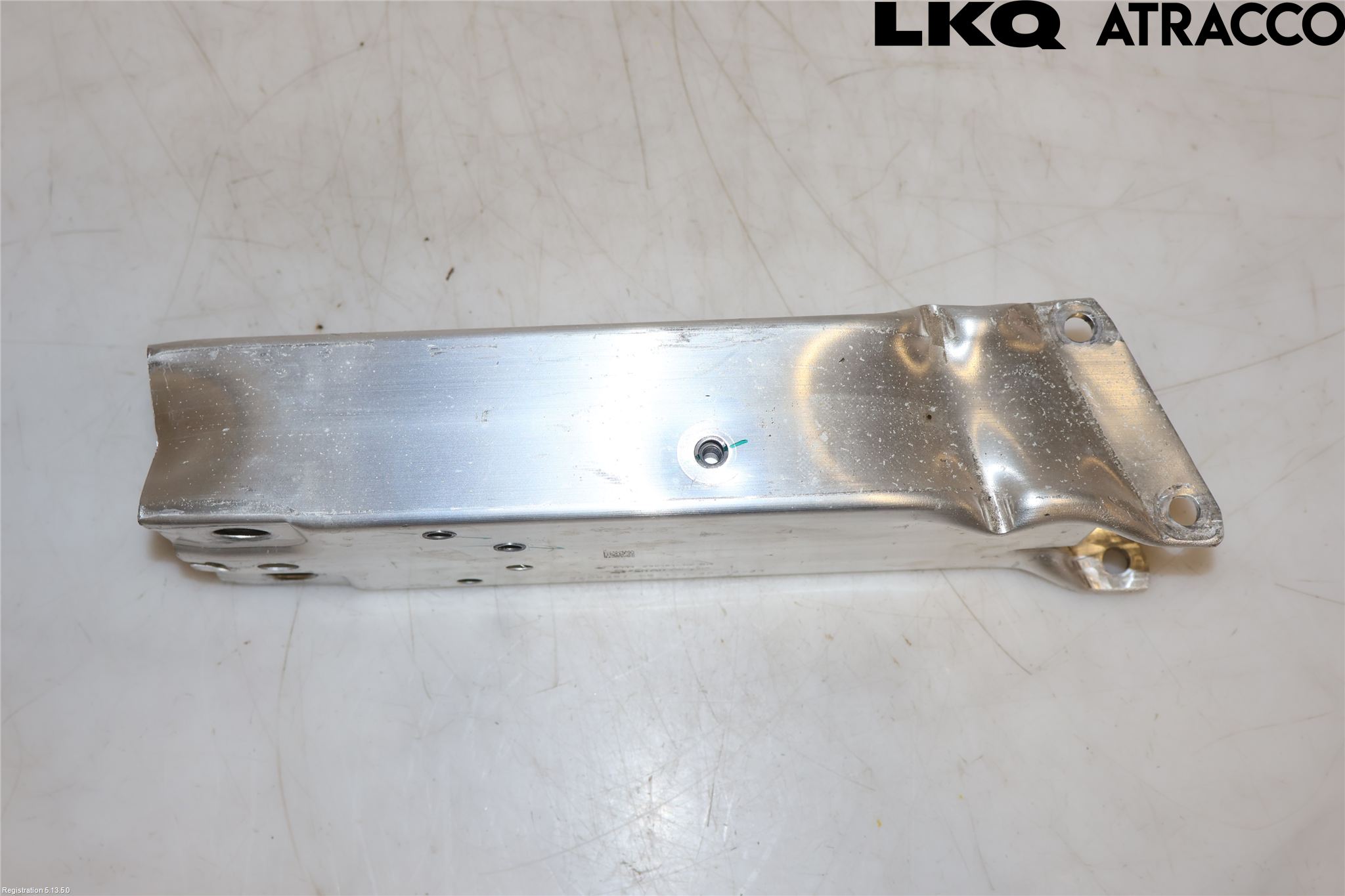 Mini COUNTRYMAN F60 17-23 Stötfångarbärjärn Fram