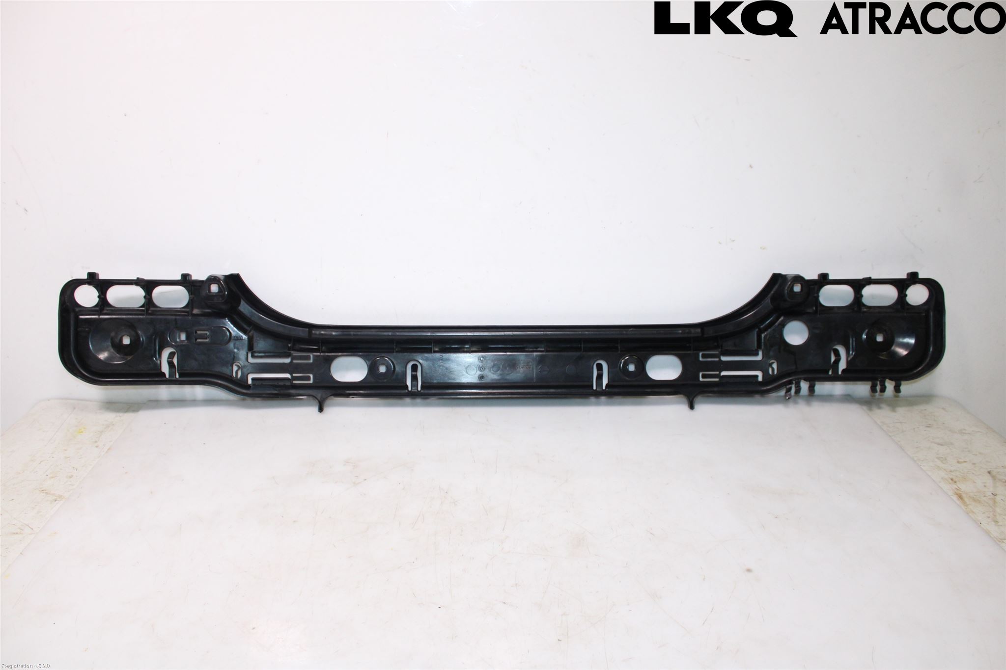 BMW 5 E60/61 Sed/Tou 02-10 Stötfångardel Bak Mitt