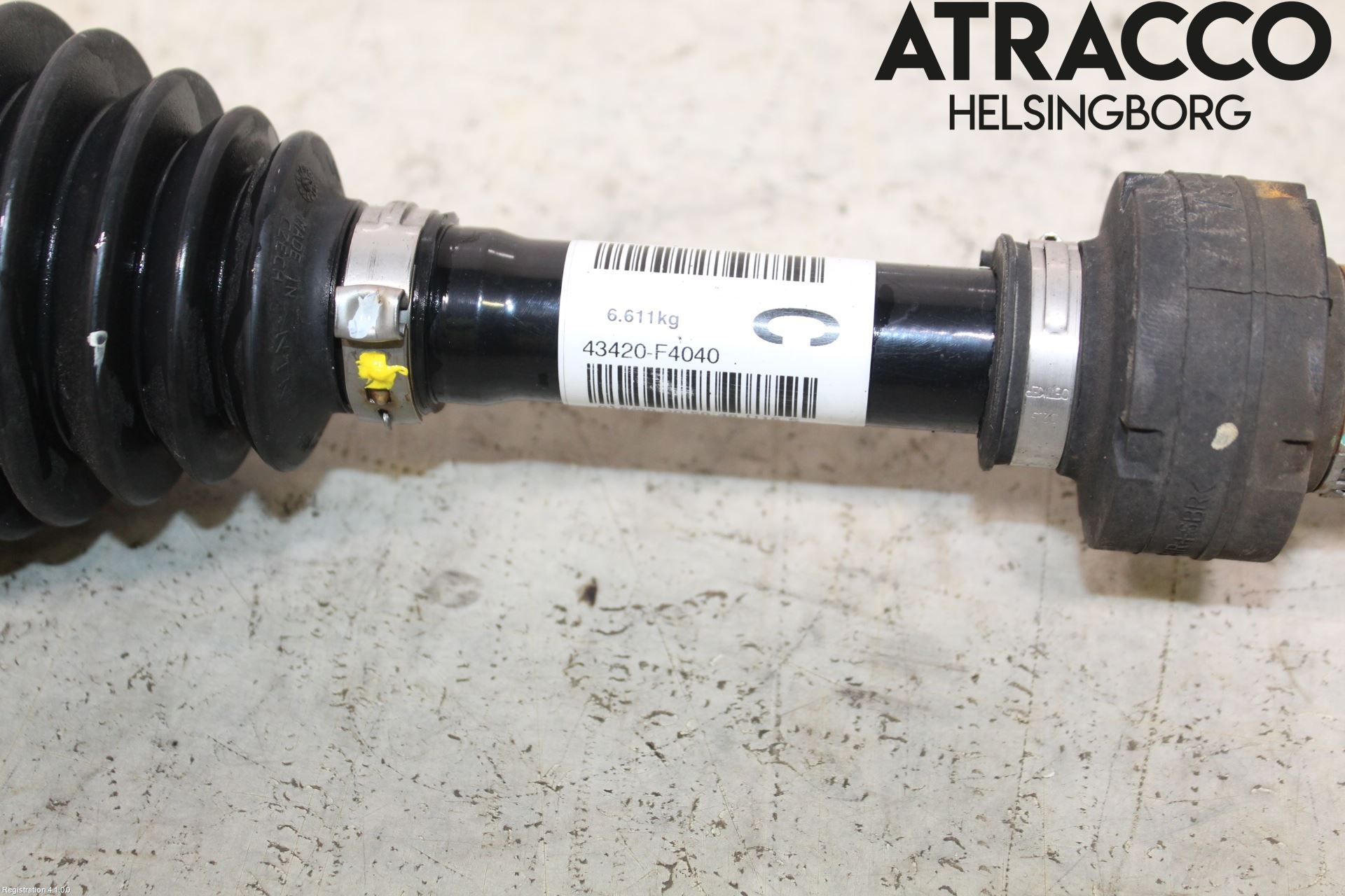 Toyota C-HR 16-23 Drivaxel Fram Vänster