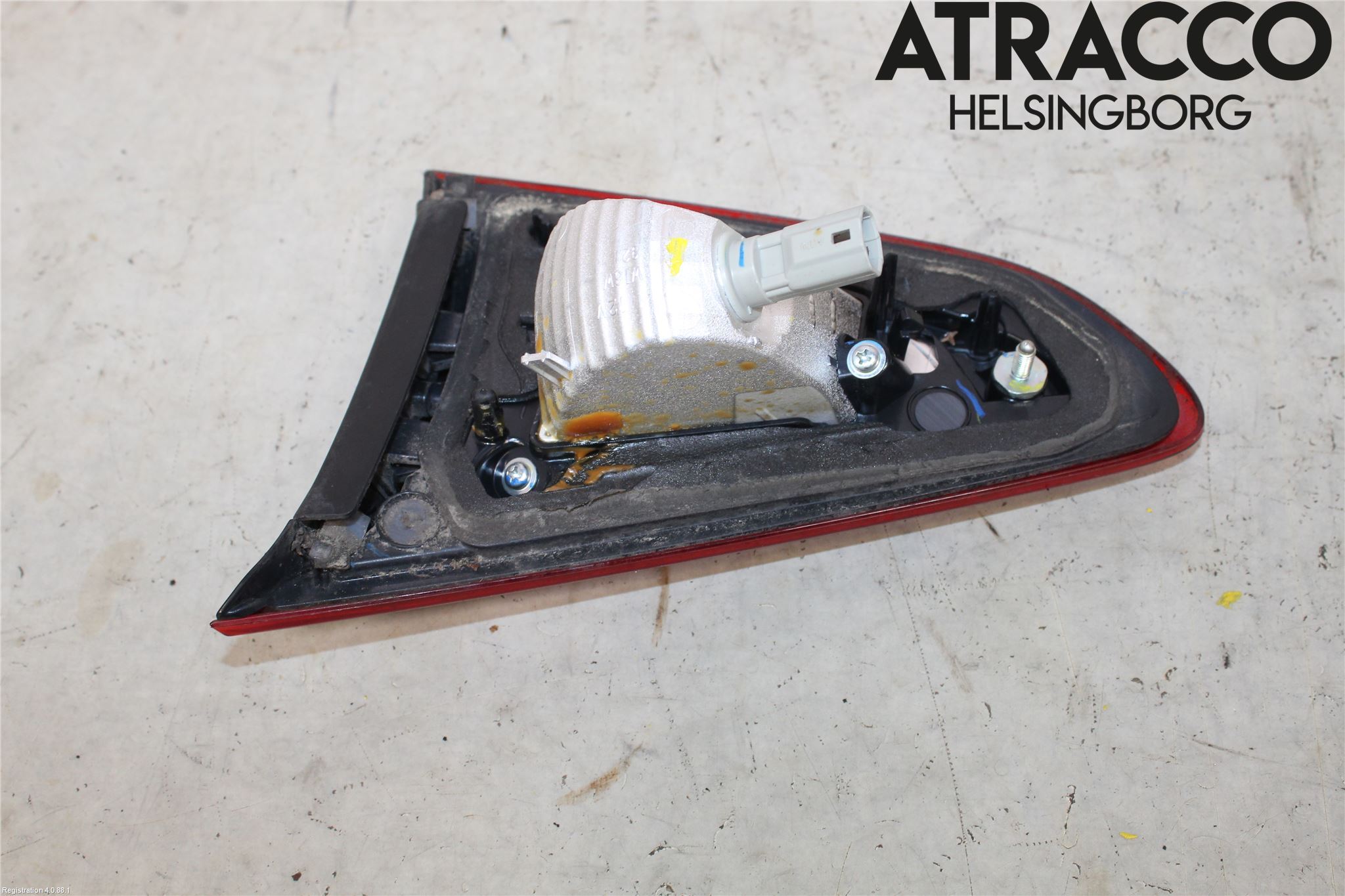 Mazda 2 (DJ) 15-22 Bakljus Lucka Vä