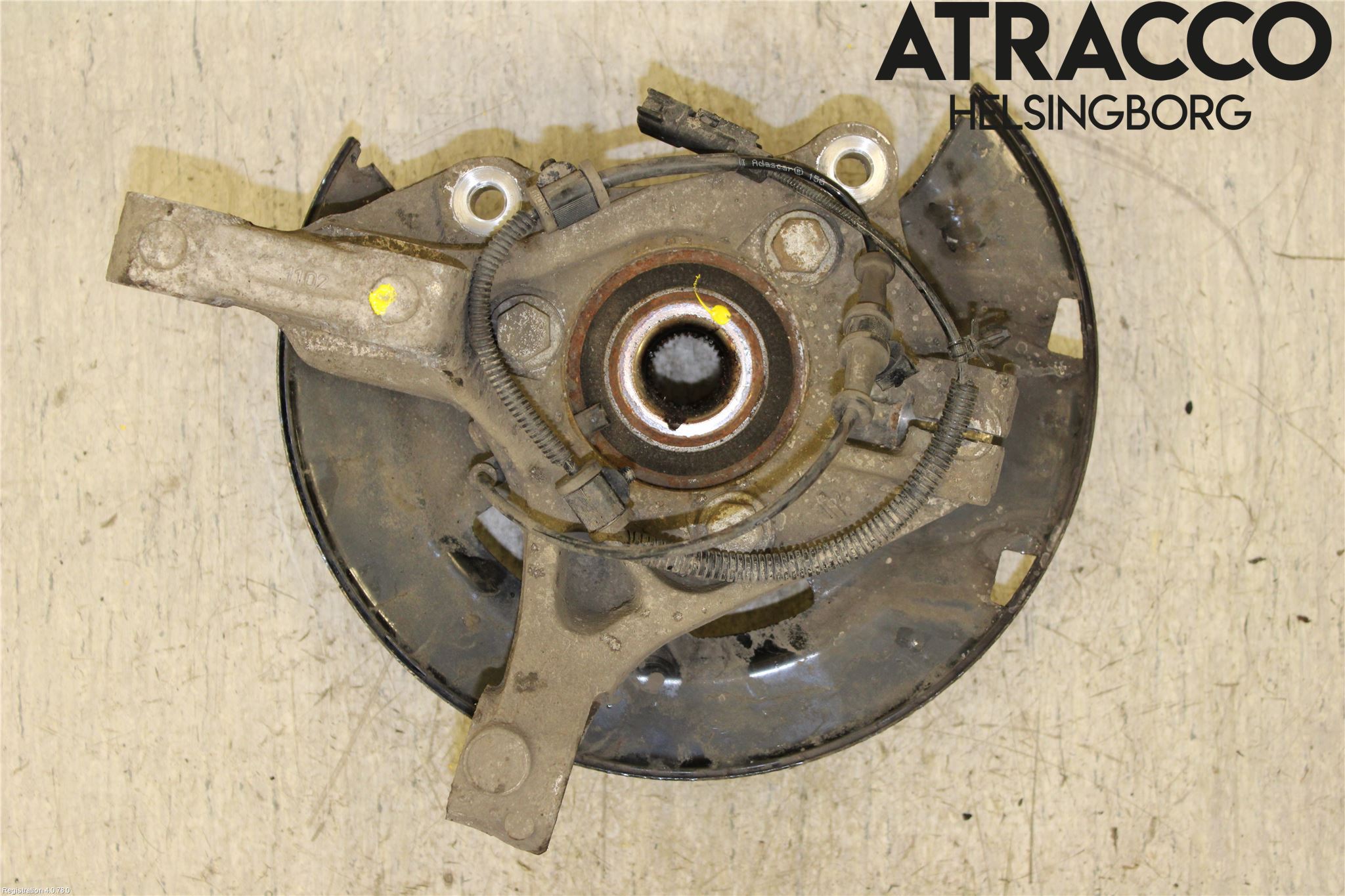 Opel ASTRA J 10-15 Styrspindel Lagerhus Vä